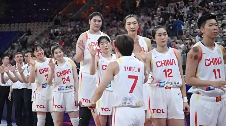 包含中国女篮在本场比赛暴露出组织问题和罚球问题的词条