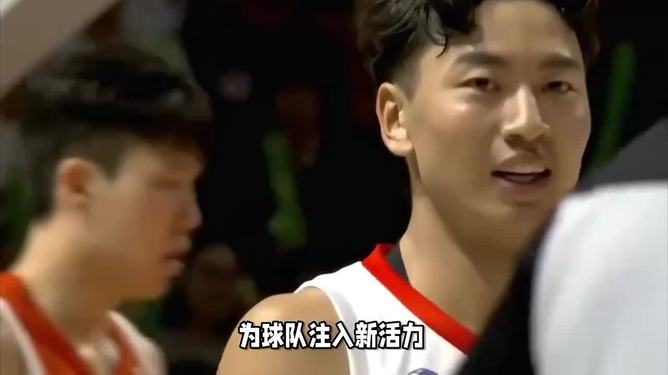 关于互换?若杨瀚森挤掉里斯青岛男篮承诺签回他的信息