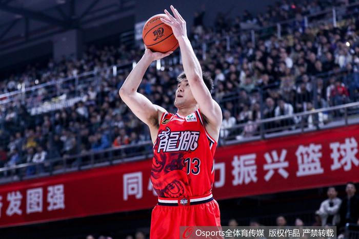 关于夏季联赛启东站：管子煜24分4板5助，广州队81-54战胜宁波队的信息